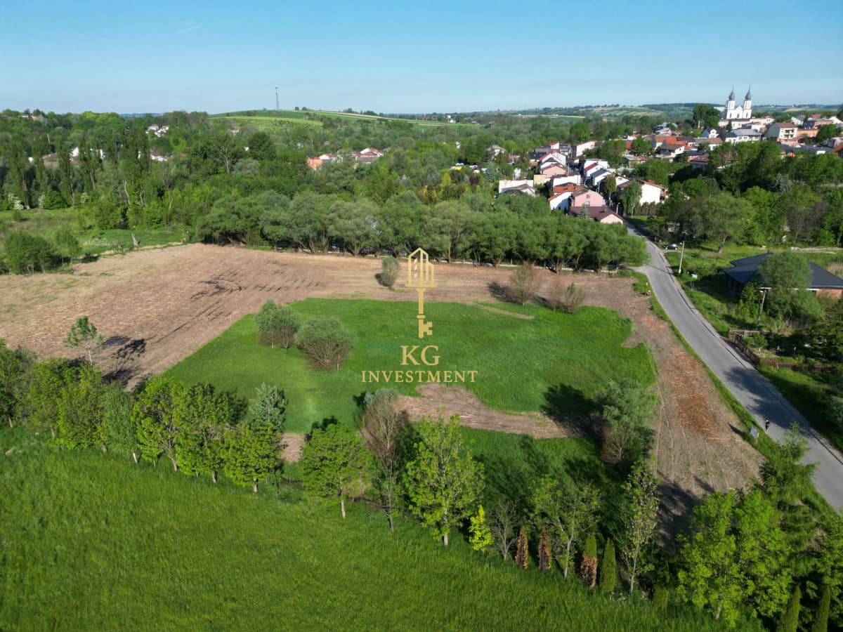 Oferta sprzedaży działki o powierzchni 1,35ha. Główne Atuty Oferty: Przeznaczeni