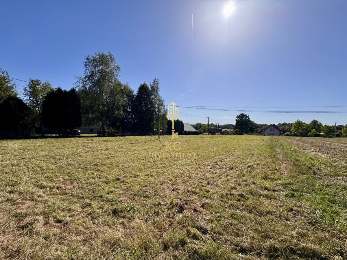 Atrakcyjna działka budowlana 26 arów w spokojnej i zielonej okolicy. Oferujemy n